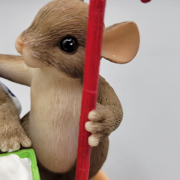 Charming Tails A Gift From Above Figurine Christmas Collectible Nativity Scene - Picture 8 of 8